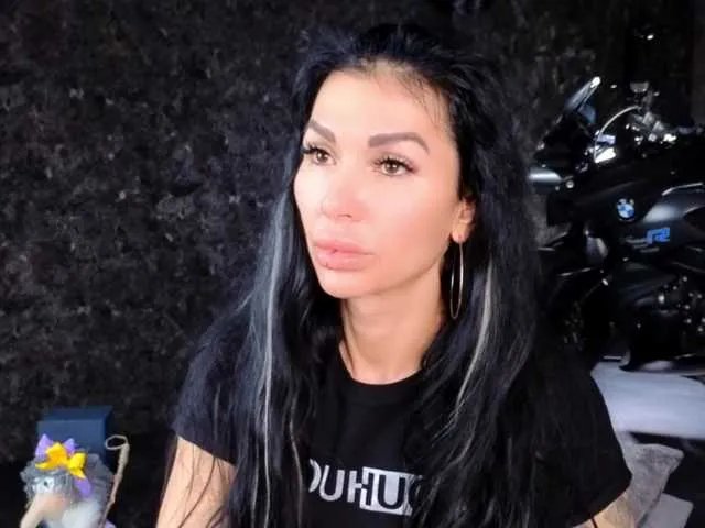 Freechat -BABAYAGA- on BongaCams