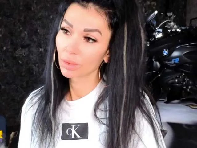 Freechat -BABAYAGA- on BongaCams