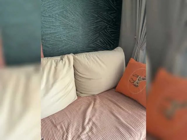 Freechat -Molly- on BongaCams