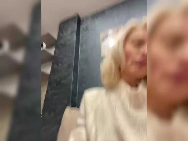 Freechat -Molly- on BongaCams