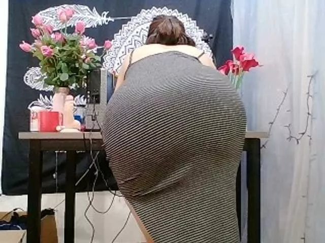 Freechat Hayneiko on BongaCams