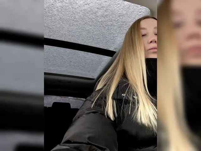 Freechat lana-lana03 on BongaCams