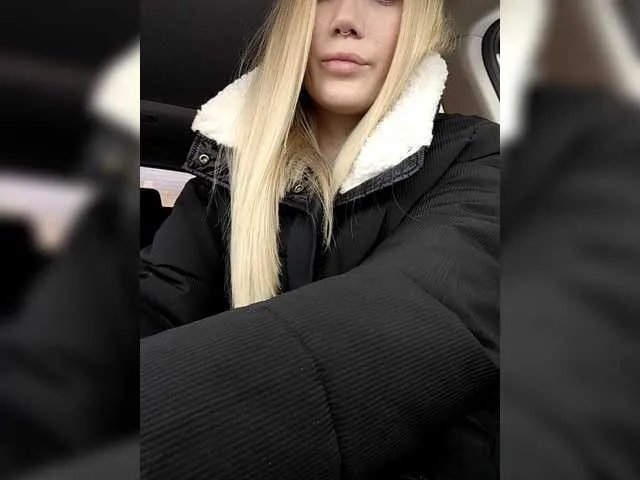 Freechat lana-lana03 on BongaCams