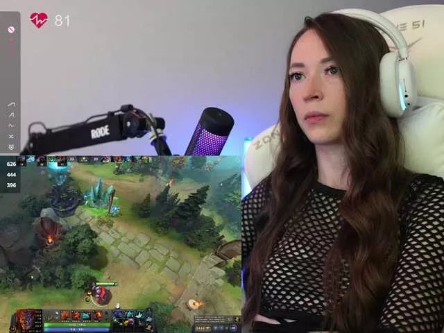 lollipop-o on BongaCams 