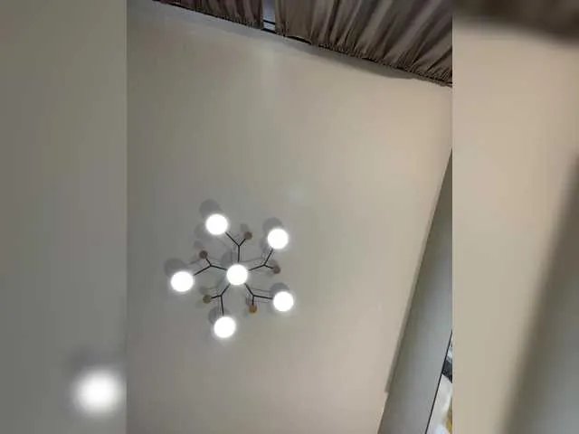 Freechat OlivkaVif on BongaCams