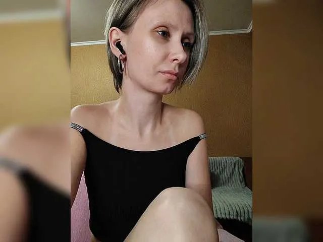 Freechat prettyKris on BongaCams