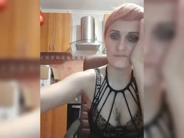 Freechat Raisin on BongaCams