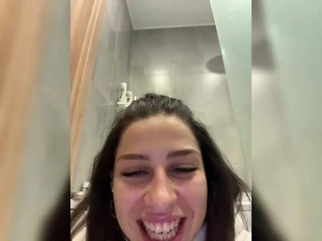 Freechat VibroMashulkaDashulka on BongaCams