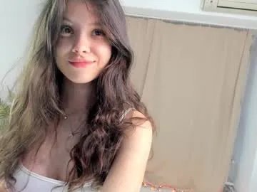 Freechat babyaylin on Chaturbate