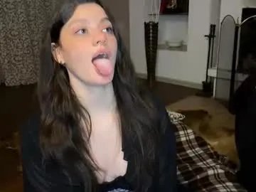 Freechat bellafae on Chaturbate
