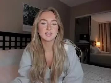 Freechat dreamyylilah on Chaturbate