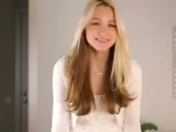 Freechat emmiemurray on Chaturbate