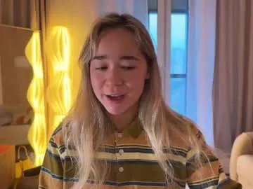 Freechat kristyspiritedaway on Chaturbate