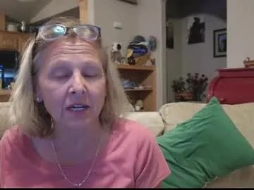 Freechat matureluvin on Chaturbate