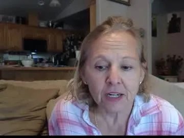 Freechat matureluvin on Chaturbate