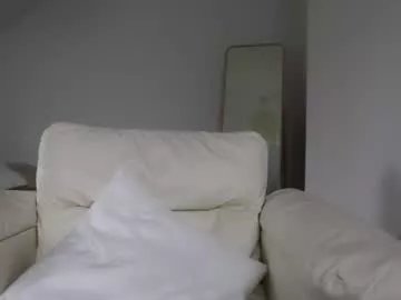 miiiawallace on Chaturbate 