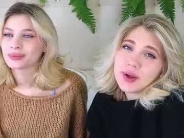 Freechat pinkadele on Chaturbate