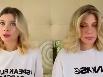 Freechat pinkadele on Chaturbate