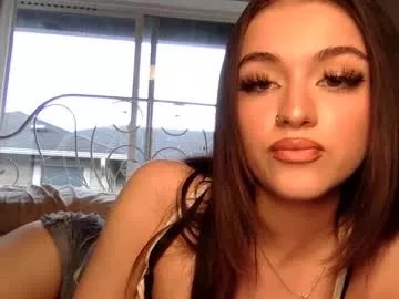 Freechat stellapearl on Chaturbate