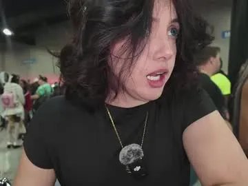 vanandjuani on Chaturbate 